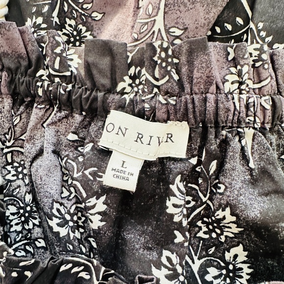 Moon River Anthropologie  |  black cream floral Peplum tank size Large NWoT - Picture 6 of 9